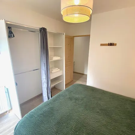 Apartment For 4 To 6 People With A 60m Terrace